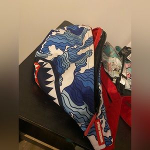 Fanny pack never used